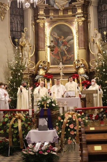 Ostatnie pożegnanie ks. prał. Adama Drożdża w Goleszowie