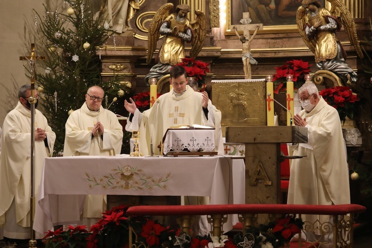 Ostatnie pożegnanie ks. prał. Adama Drożdża w Goleszowie