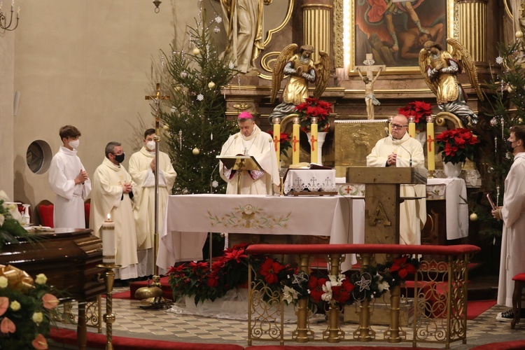 Ostatnie pożegnanie ks. prał. Adama Drożdża w Goleszowie