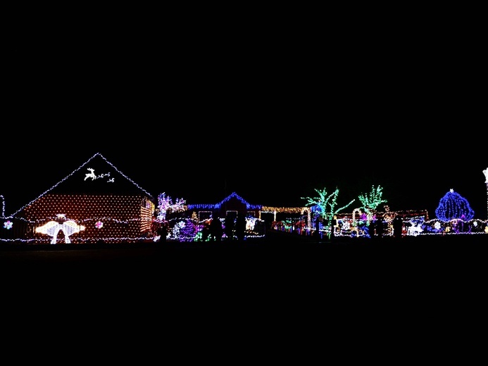 Szopka z tysięcy światełek