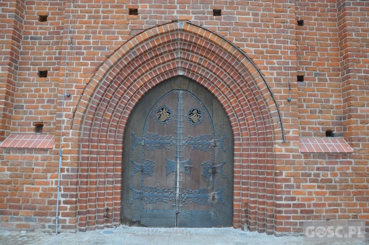 Noworoczne spojrzenie na katedrę