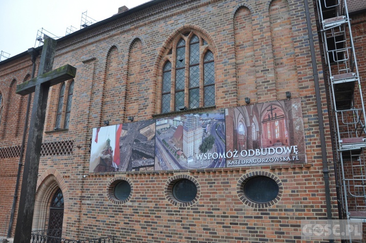 Noworoczne spojrzenie na katedrę