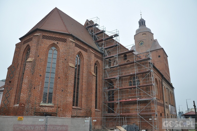 Noworoczne spojrzenie na katedrę