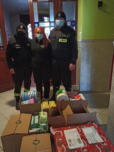 Pomoc świąteczna dla DPS-u w Ścinawce Dolnej