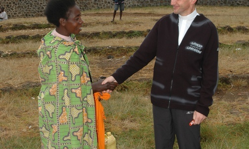 Ks. Roman Rusinek, pallotyn, w Rwandzie spędził 6 lat