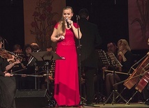 Joanna śpiewała utwory Anny German z pełną orkiestrą.