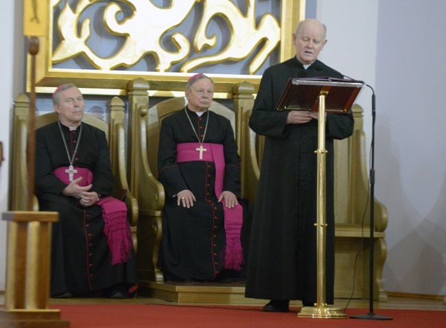 Papieskie przyjęcie rezygnacji bp. Henryka Tomasika