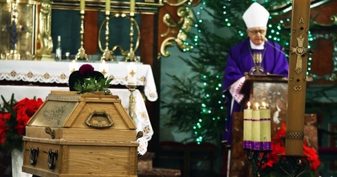 Pogrzeb śp. ks. Zbigniewa Reglińskiego odbył się w Kościerzynie