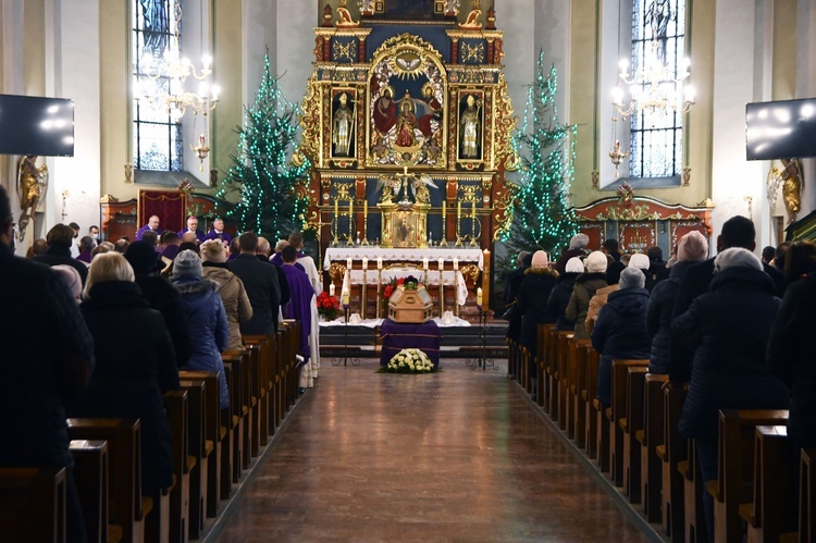 Pogrzeb śp. ks. prał. Zbigniewa Reglińskiego