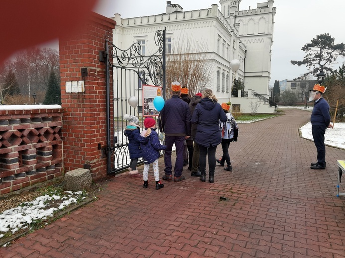 Trzej Królowie w Mrozowie 2021 czyli gra terenowa i kolędowanie