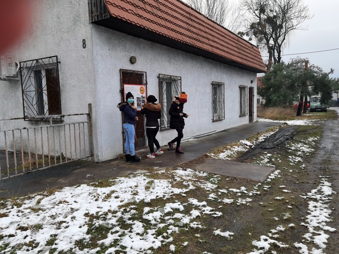 Trzej Królowie w Mrozowie 2021 czyli gra terenowa i kolędowanie