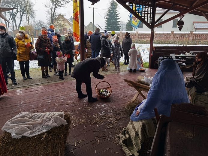 Trzej Królowie w Mrozowie 2021 czyli gra terenowa i kolędowanie