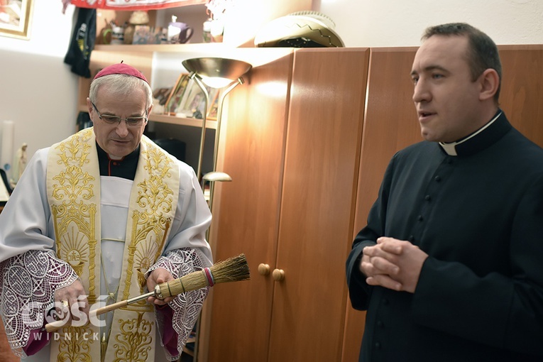 Biskup z wizytą duszpasterską u katedralnych księży