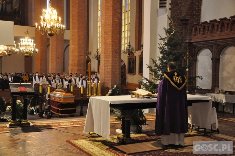 Ostatnie pożegnanie kapłana