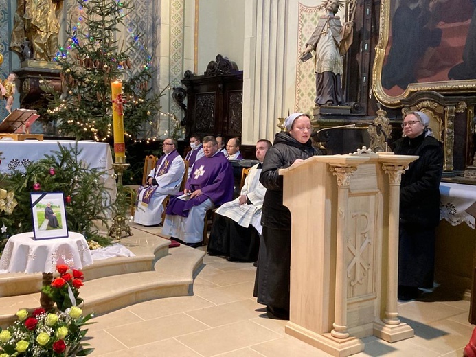 Msza żałobna s. Henryki Mazurek z Wilkanowa