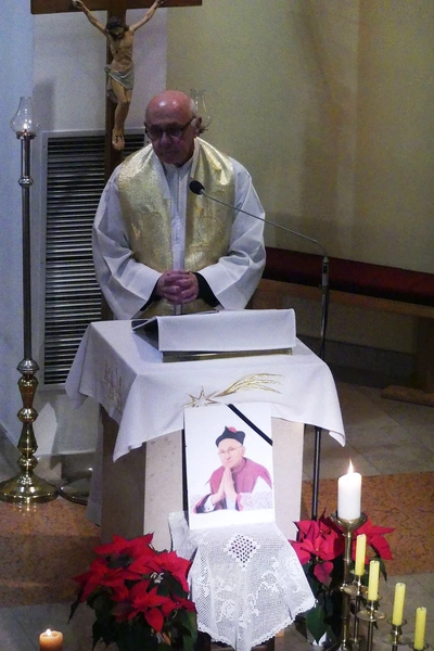 Ostatnie pożegnanie śp. ks. Jana Froelicha w Bierach