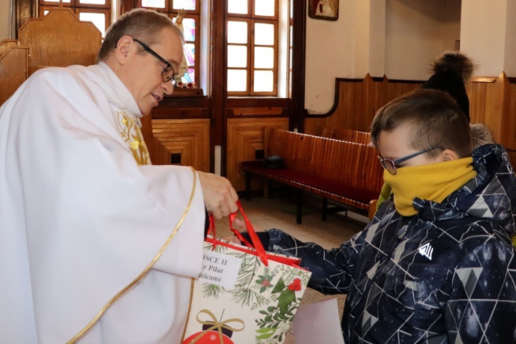 Łąck. Konkurs rodzinnych szopek bożonarodzeniowych