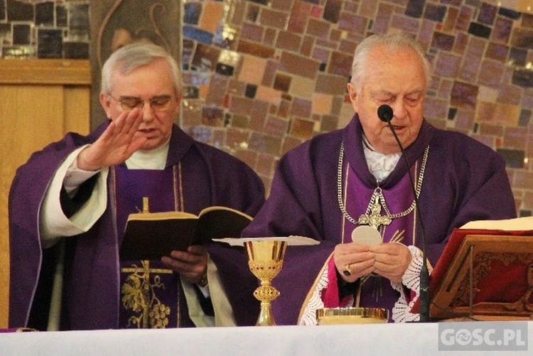 Fotograficzne wspomnienie śp. bp. Dyczkowskiego