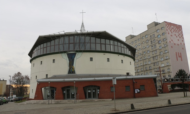 Piekary Śląskie. 20-lecie parafii Świętej Rodziny