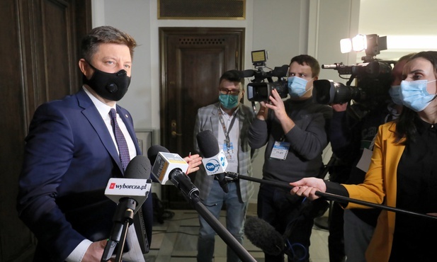 W piątek rozpocznie się rejestracja na szczepienia dla osób po 80. roku życia