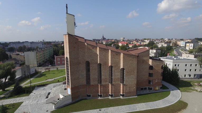 Kościół służy ponad trzytysięcznej wspólnocie.