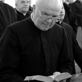 Śp. ks. Henryk Żuchowski (1932-2021).