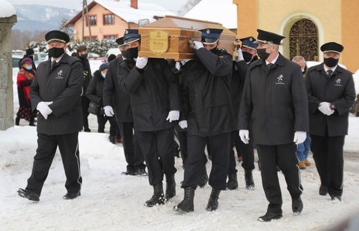 Ostatnie pożegnanie ks. Andrzeja Wolnego w Godziszce - 19 stycznia 2021 r.