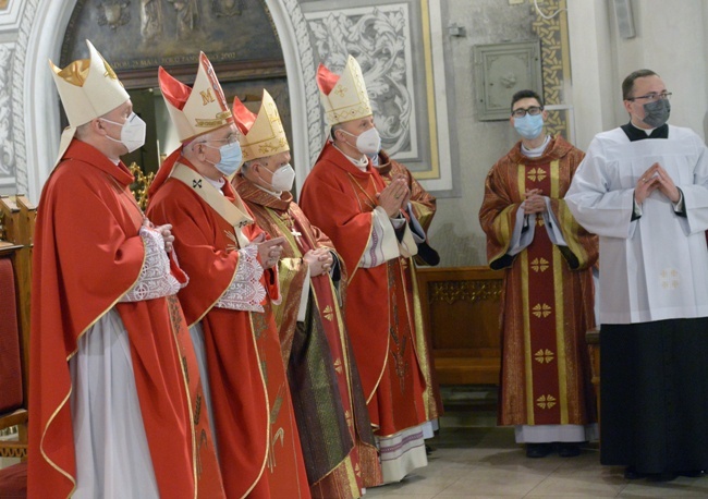 Podziękowanie i życzenia dla bp. Henryka Tomasika