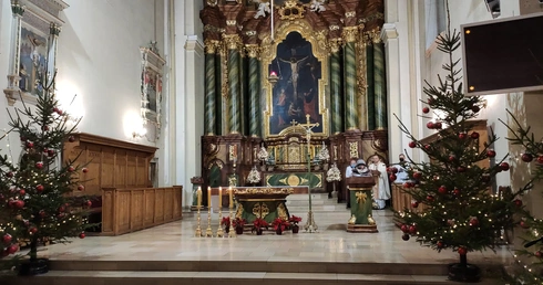 Złotoryja. Początek "trójkowej" nowenny
