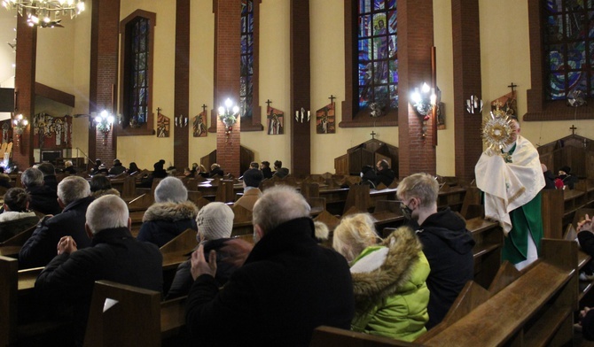 Jak wierni oceniają nietradycyjną formę kolędy?