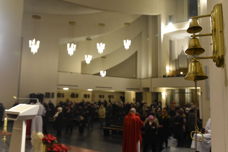 40 lat minęło - parafia Ducha Świętego w Mielcu