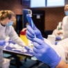 Norweski rząd zamyka Oslo z powodu ogniska brytyjskiego szczepu koronawirusa