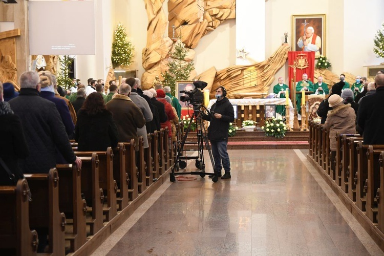 Gorzów Wlkp. Diecezjalne obchody 35. rocznicy śmierci bp. Wilhelma Pluty 