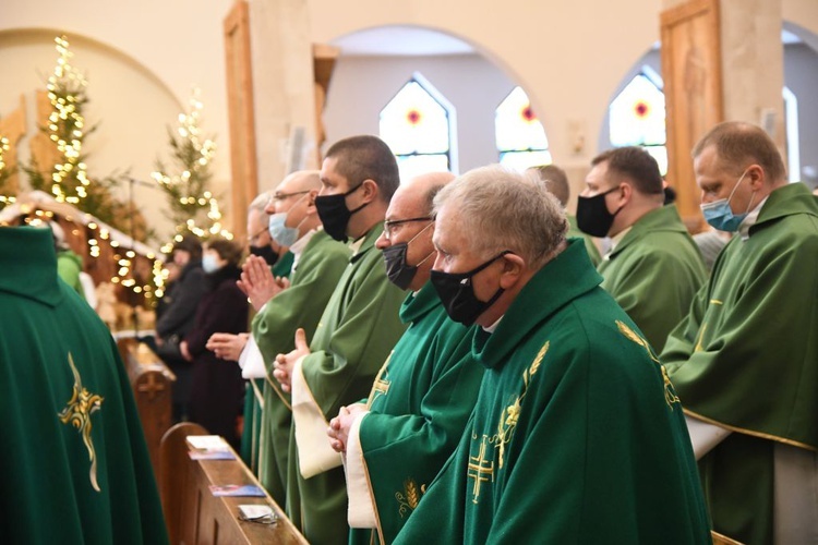 Gorzów Wlkp. Diecezjalne obchody 35. rocznicy śmierci bp. Wilhelma Pluty 