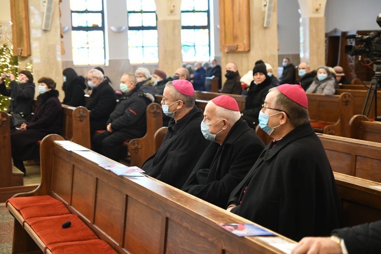 Gorzów Wlkp. Diecezjalne obchody 35. rocznicy śmierci bp. Wilhelma Pluty 