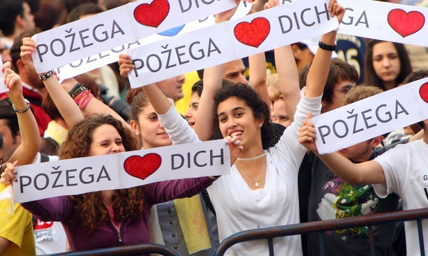 24.1.2021 | Bioetyczny wymiar szczepionki | Kobiety w liturgii | Solidarność z Chorwacją | Dobre relacje z muzułmanami