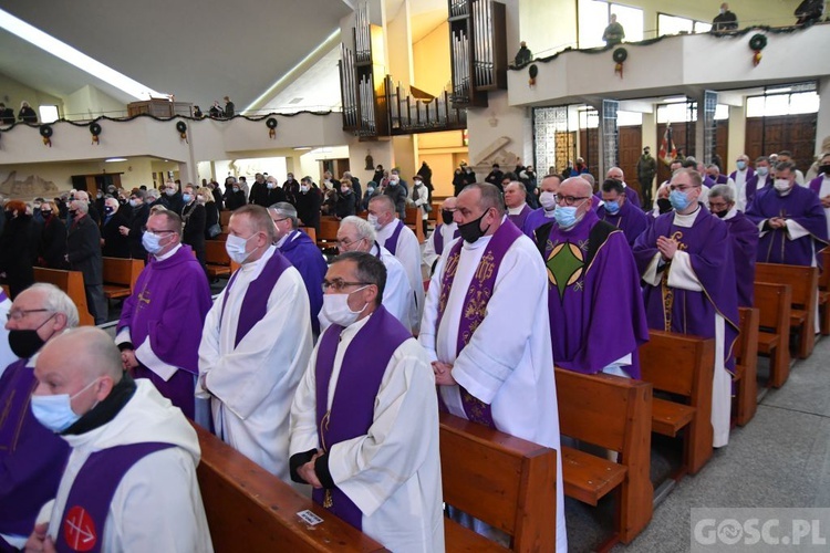 Zielona Góra. Msza żałobna w intencji śp. bp. Adama Dyczkowskiego 