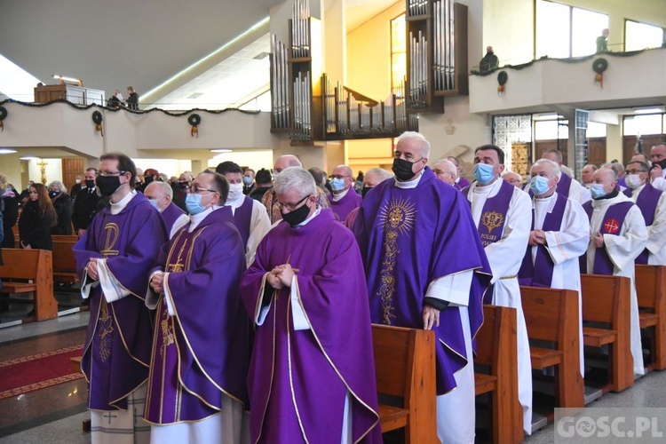 Zielona Góra. Msza żałobna w intencji śp. bp. Adama Dyczkowskiego 