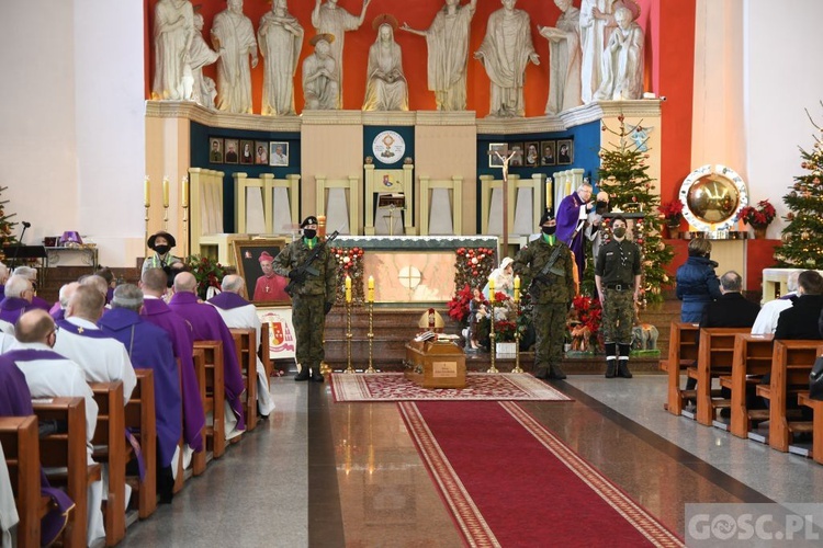 Zielona Góra. Msza żałobna w intencji śp. bp. Adama Dyczkowskiego 