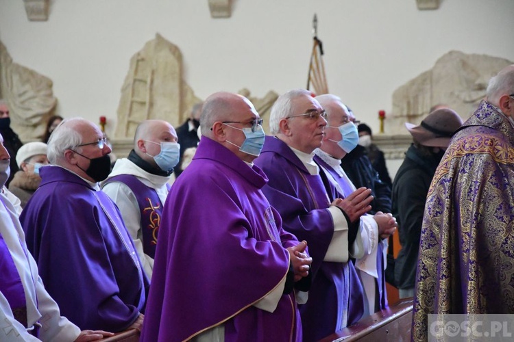 Zielona Góra. Msza żałobna w intencji śp. bp. Adama Dyczkowskiego 