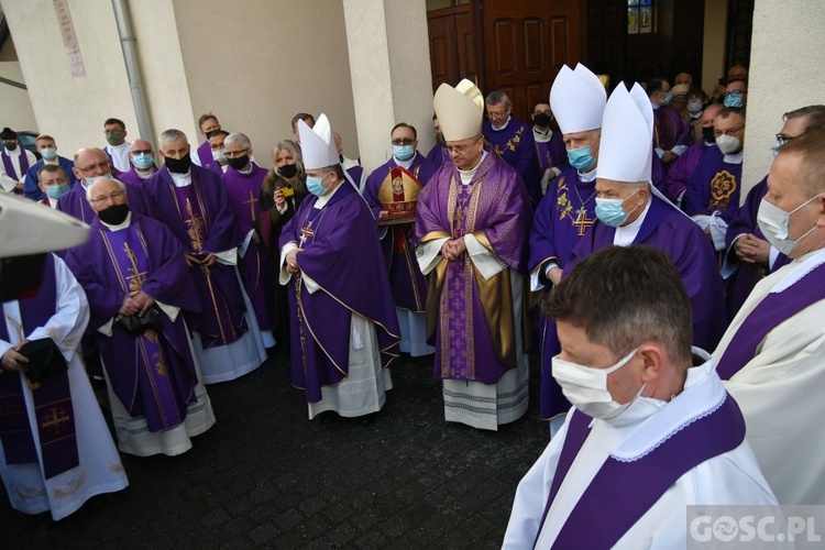 Zielona Góra. Msza żałobna w intencji śp. bp. Adama Dyczkowskiego 