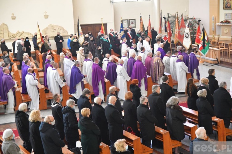 Zielona Góra. Msza żałobna w intencji śp. bp. Adama Dyczkowskiego 