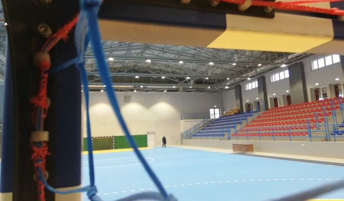 Gliwice. Hala widowiskowo-sportowa w Sośnicy po remoncie i z nowym parkietem. Zobacz jak wygląda