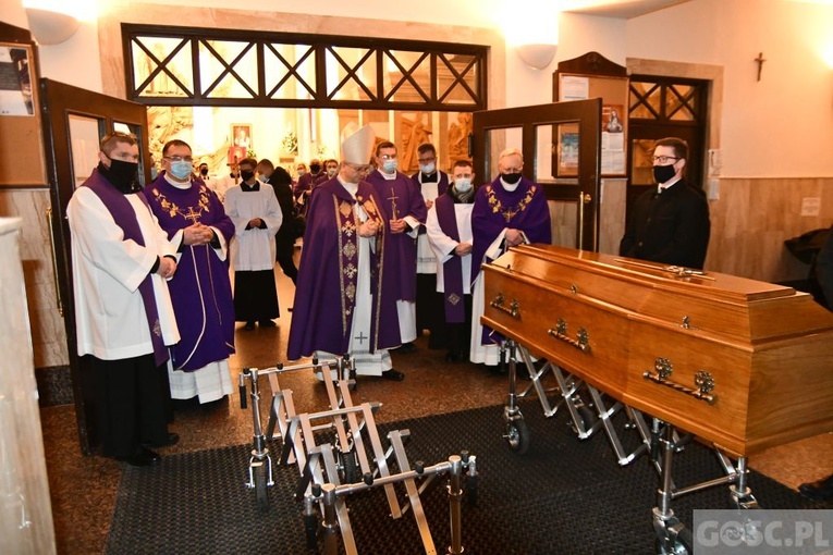 Rozpoczęły się uroczystości żałobne w Gorzowie Wlkp.