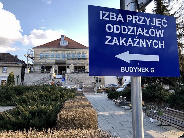 	Od początku epidemii było tu w sumie ok. 1200 pacjentów z potwierdzonym COVID-19.