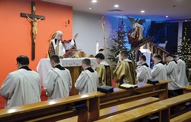 Rozesłanie diakonów odbyło się w kaplicy seminaryjnej.
