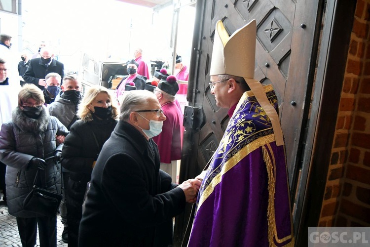 ​Ostatnie pożegnanie biskupów Adama Dyczkowskiego i Antoniego Stankiewicza