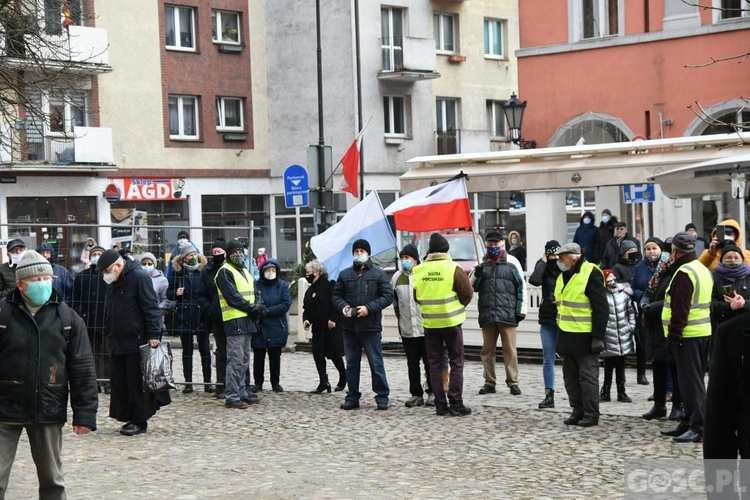 ​Ostatnie pożegnanie biskupów Adama Dyczkowskiego i Antoniego Stankiewicza