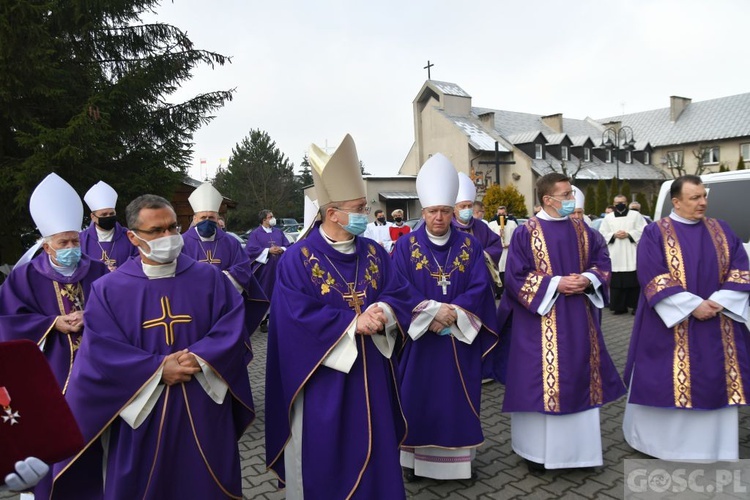 ​Ostatnie pożegnanie biskupów Adama Dyczkowskiego i Antoniego Stankiewicza