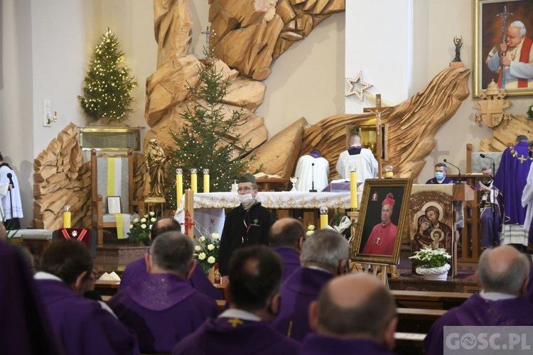 ​Ostatnie pożegnanie biskupów Adama Dyczkowskiego i Antoniego Stankiewicza